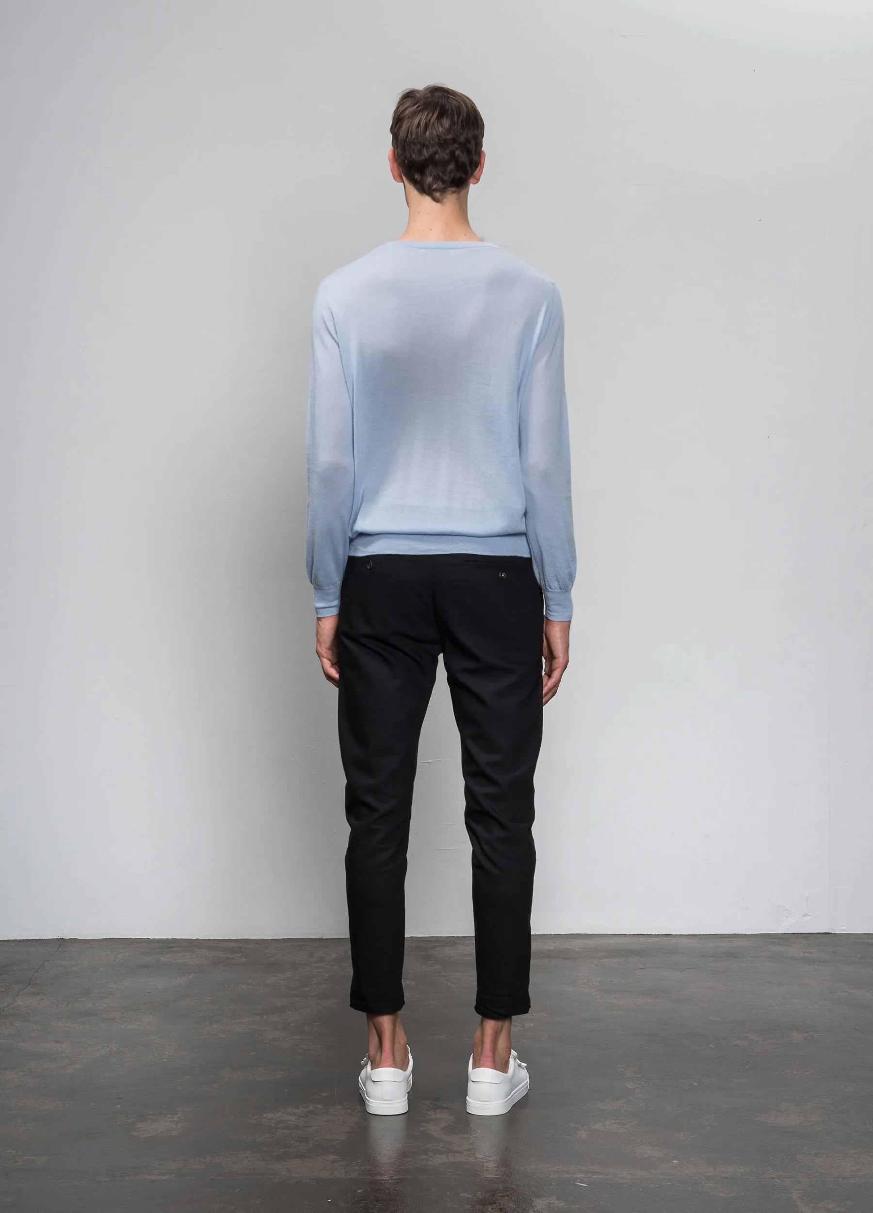 Men Lightweight Crew Neck_Whisper