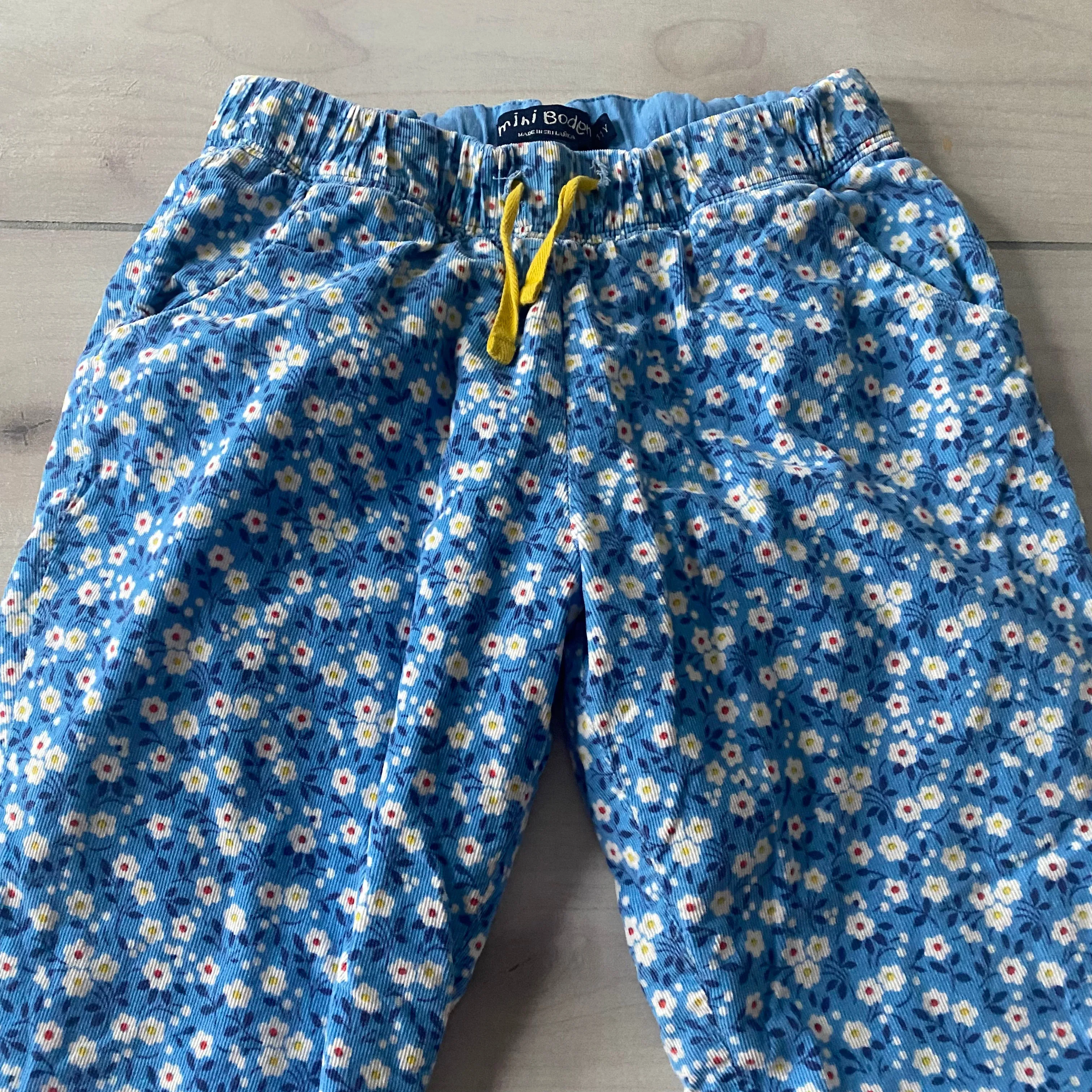 Mini Boden Floral Print Corduroy Elastic Waist Pants