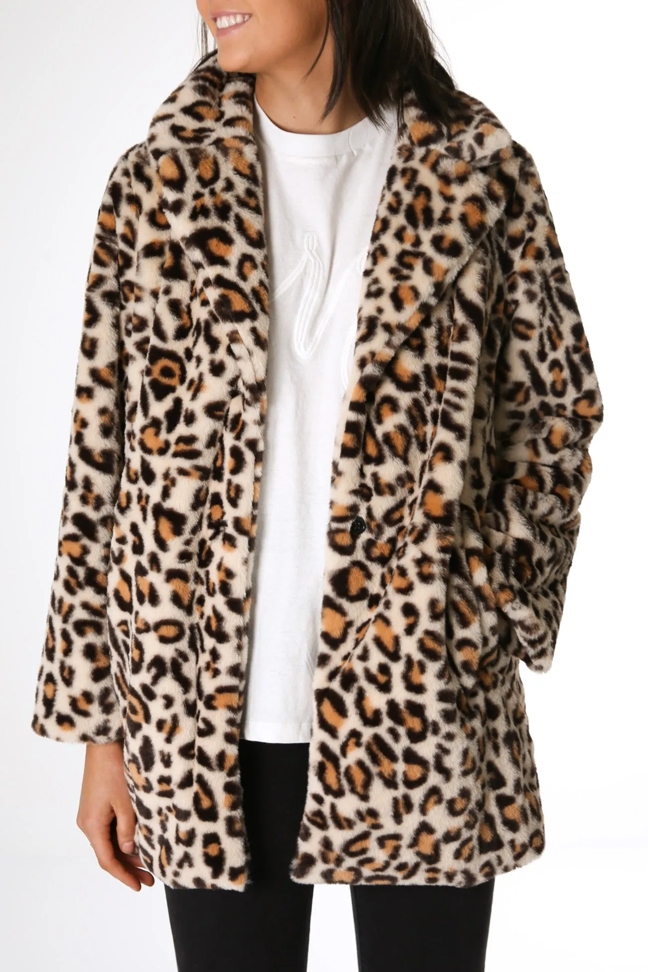 Olivia Leopard Fur Coat Print