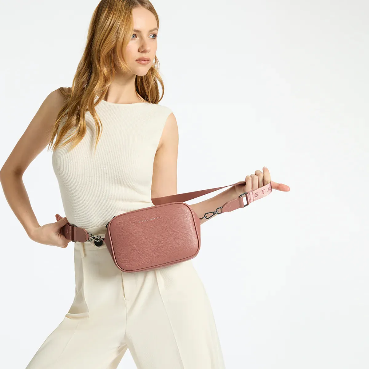 Plunder Leather Bag with Webbed Strap in Dusty Rose