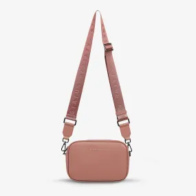 Plunder Leather Bag with Webbed Strap in Dusty Rose