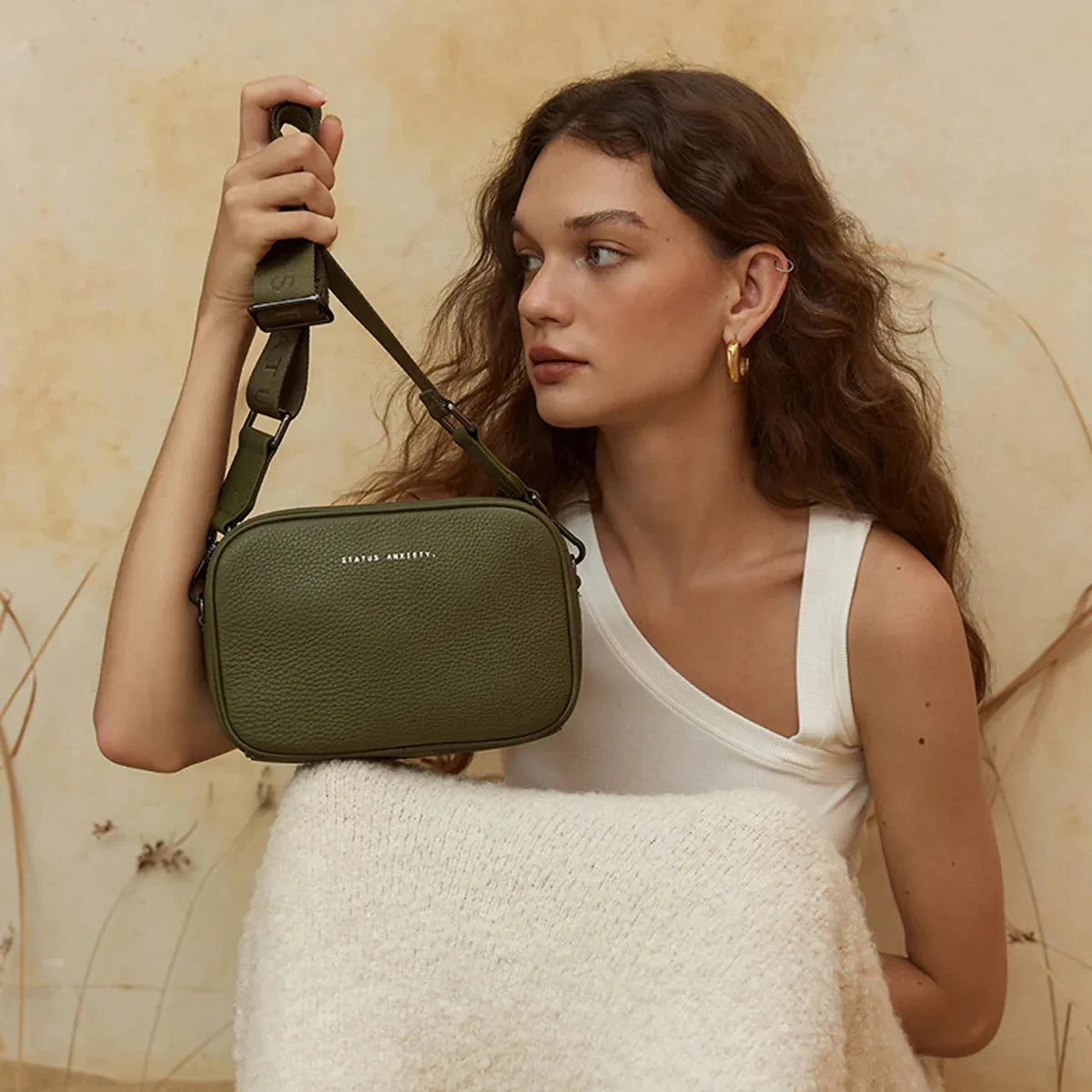 Plunder Leather Bag with Webbed Strap in Khaki