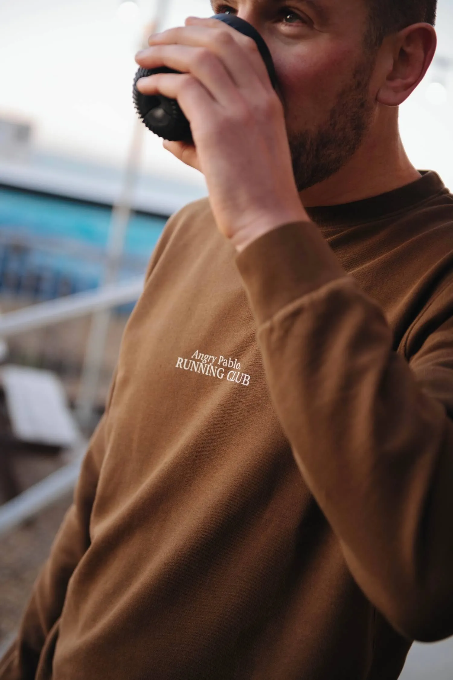 Social Run Club Sweatshirt / Brown