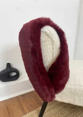 Vivienne Faux Fur Scarf in Burgundy